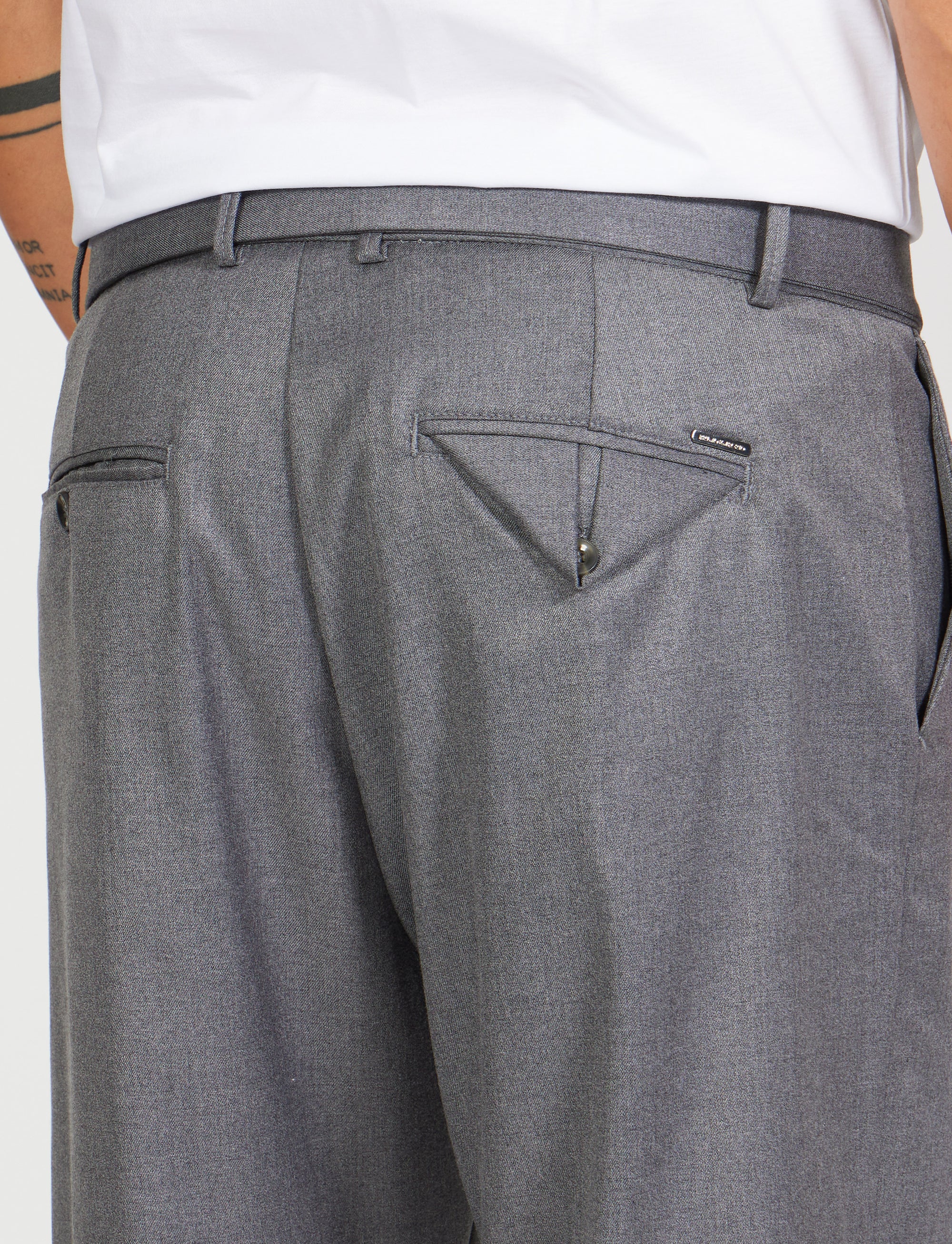 Pantalone fresco di lana con cinturino