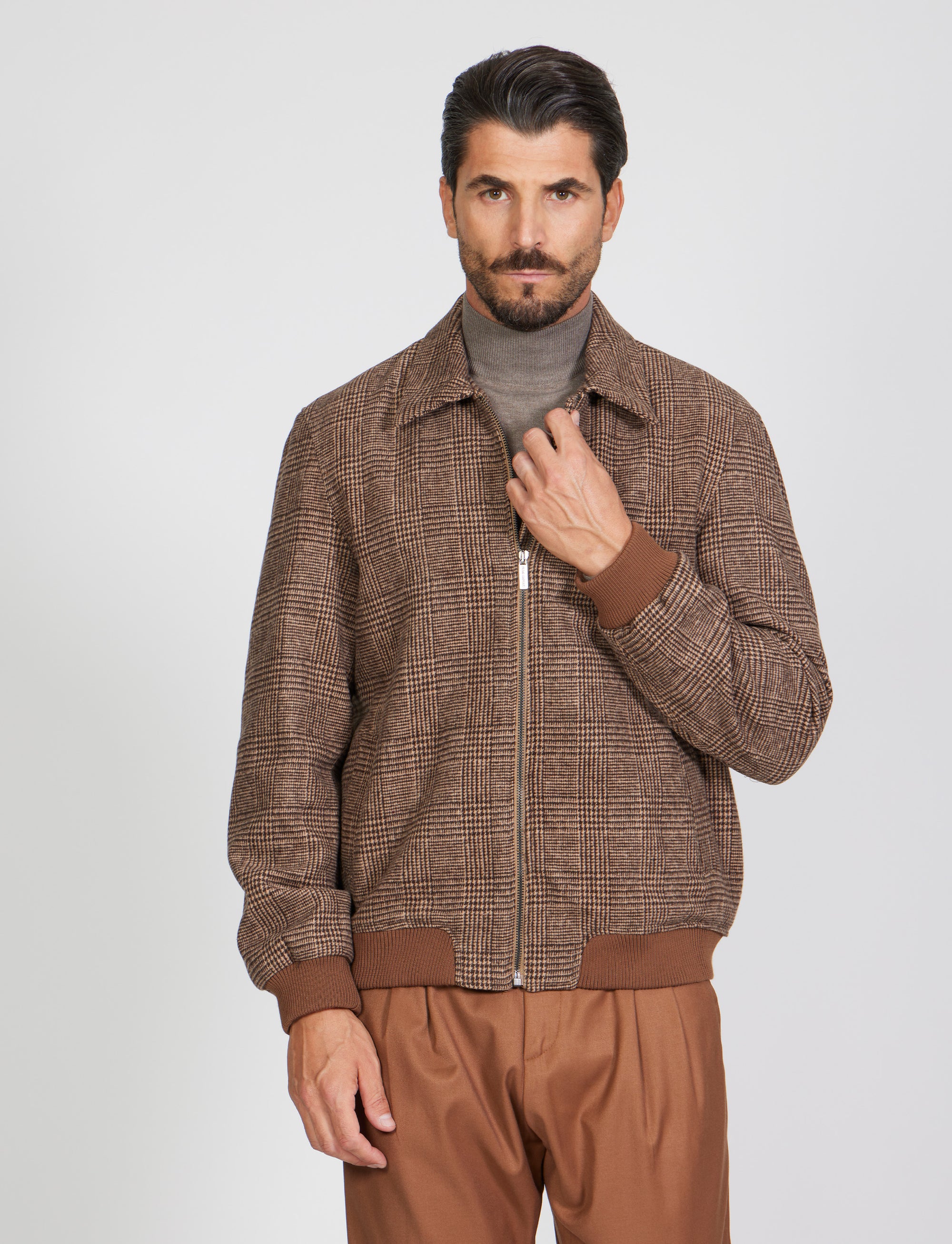 Giubbino Bomber con chiusura Zip