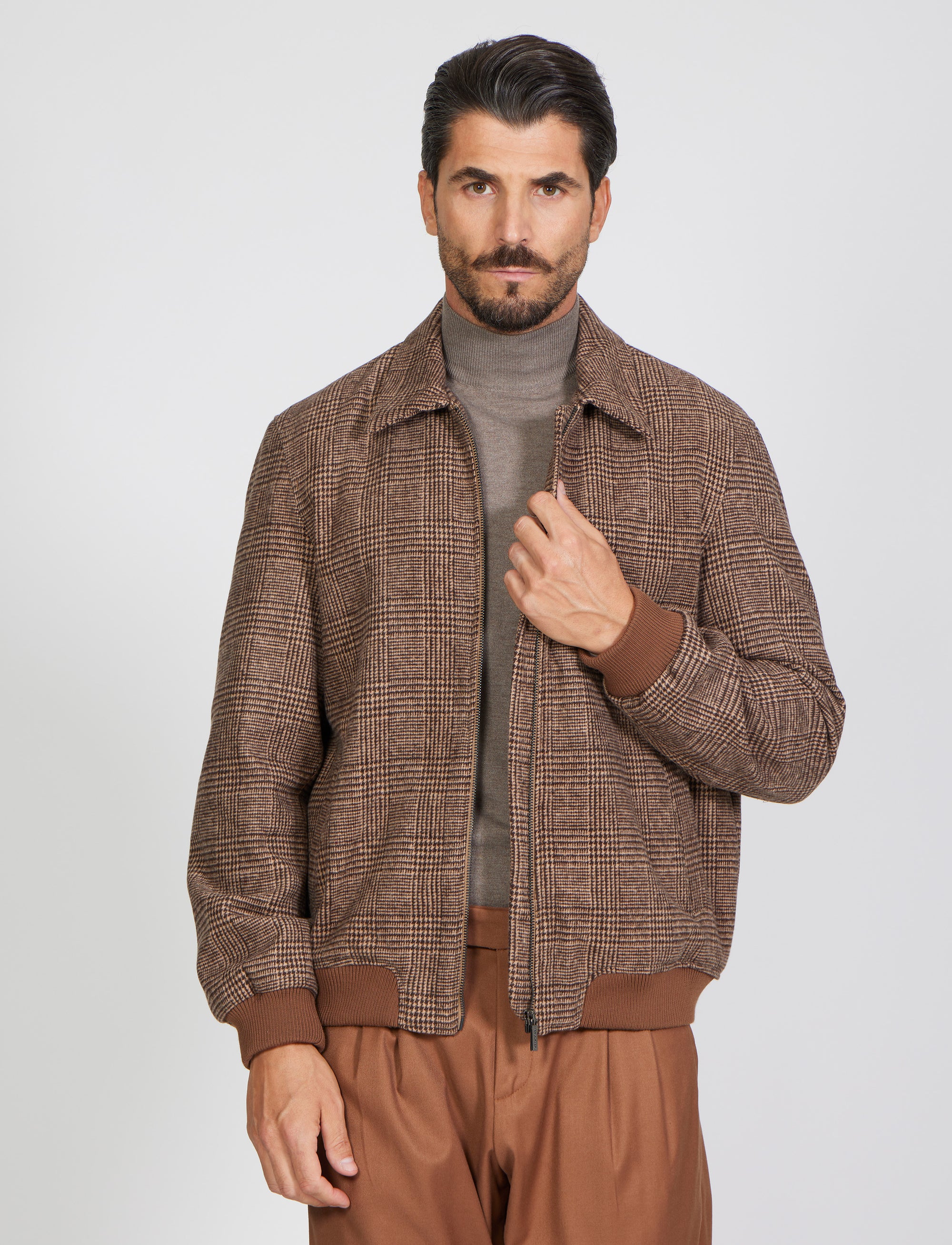 Giubbino Bomber con chiusura Zip