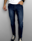 Jeans regular lavaggio medio