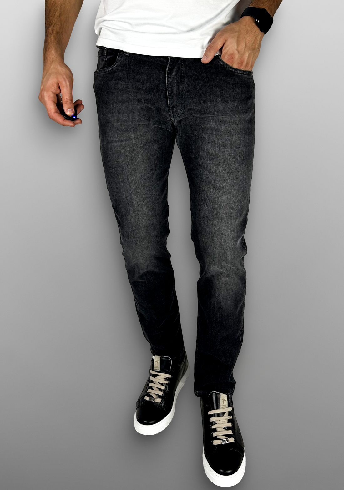 Jeans regular lavaggio grigio