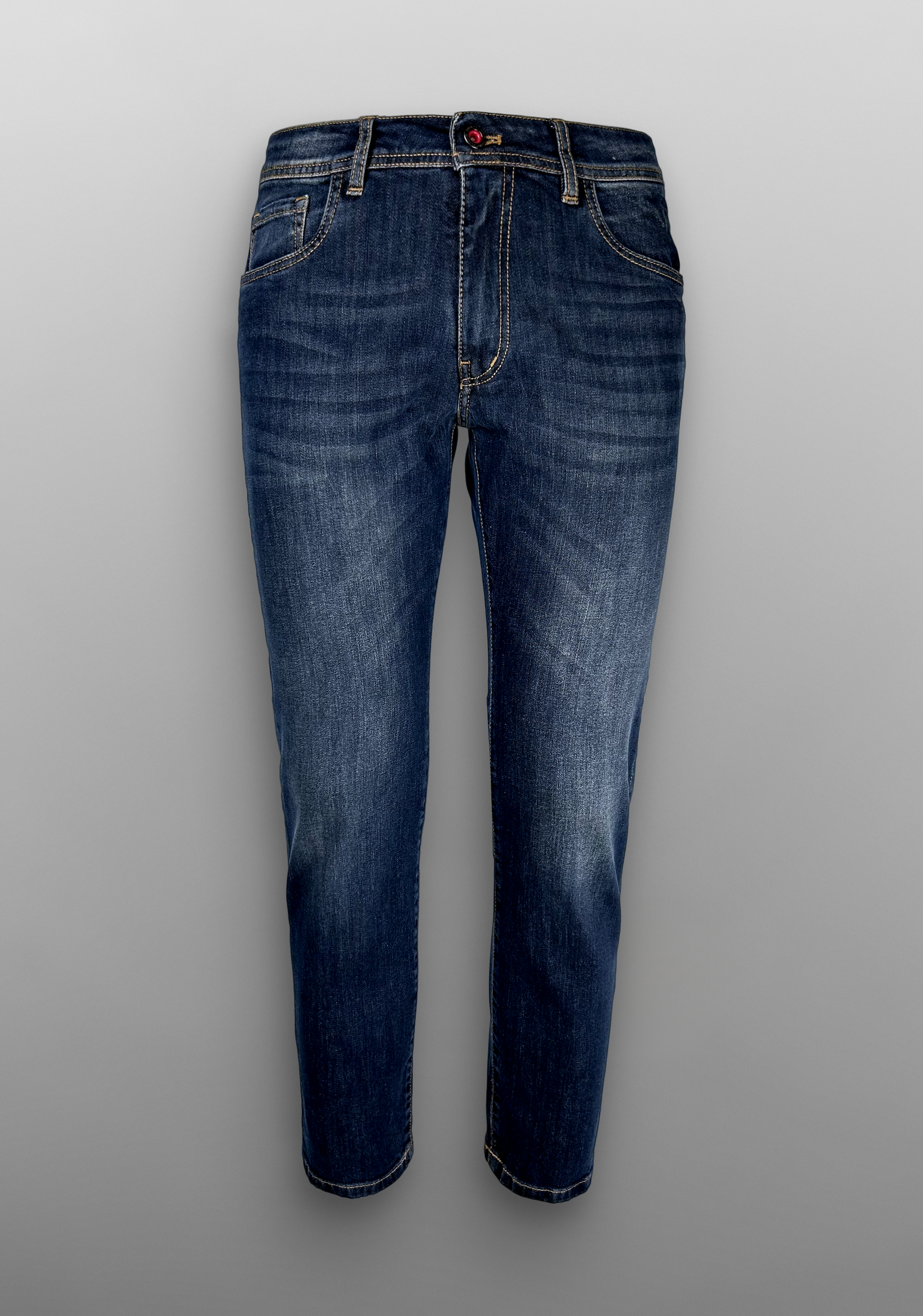 Jeans regular lavaggio con baffi