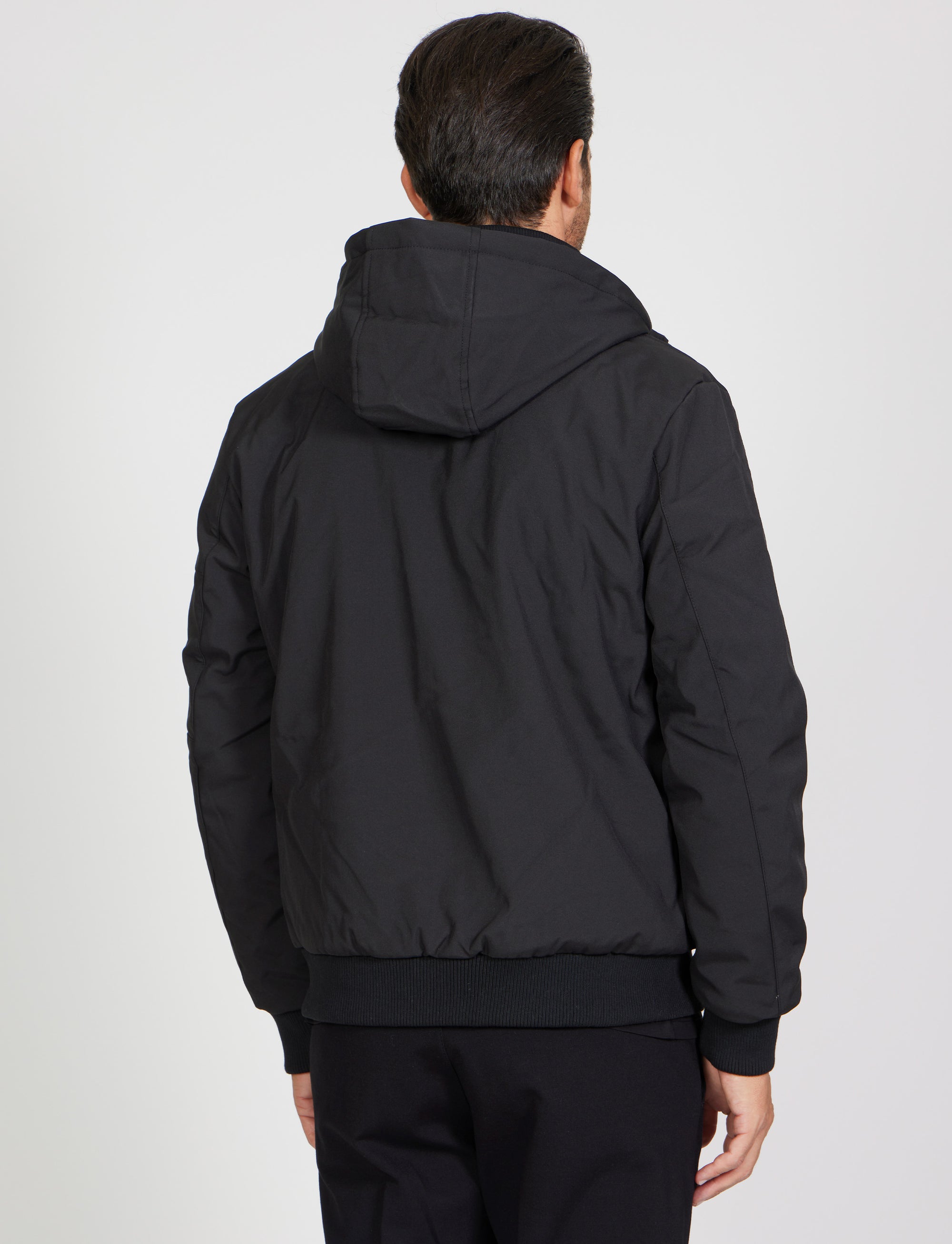 Giubbino con cappuccio estraibile