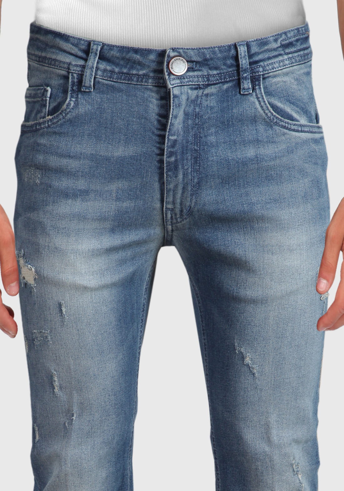Jeans lavaggio al Thè con rotture Vestibilità Regular