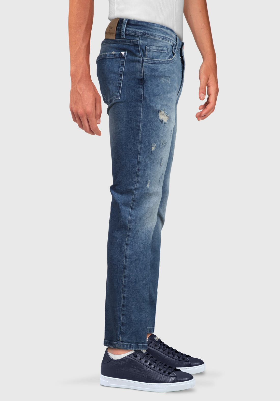 Jeans lavaggio al Thè con rotture Vestibilità Regular