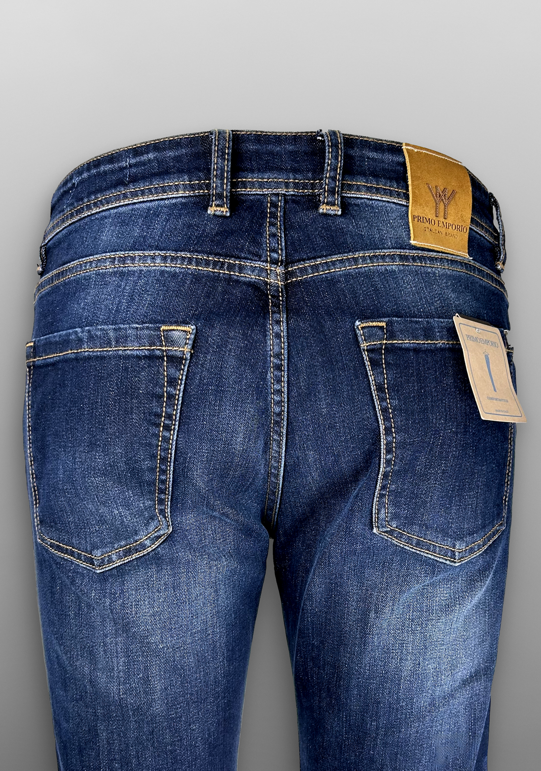 Jeans regular lavaggio medio