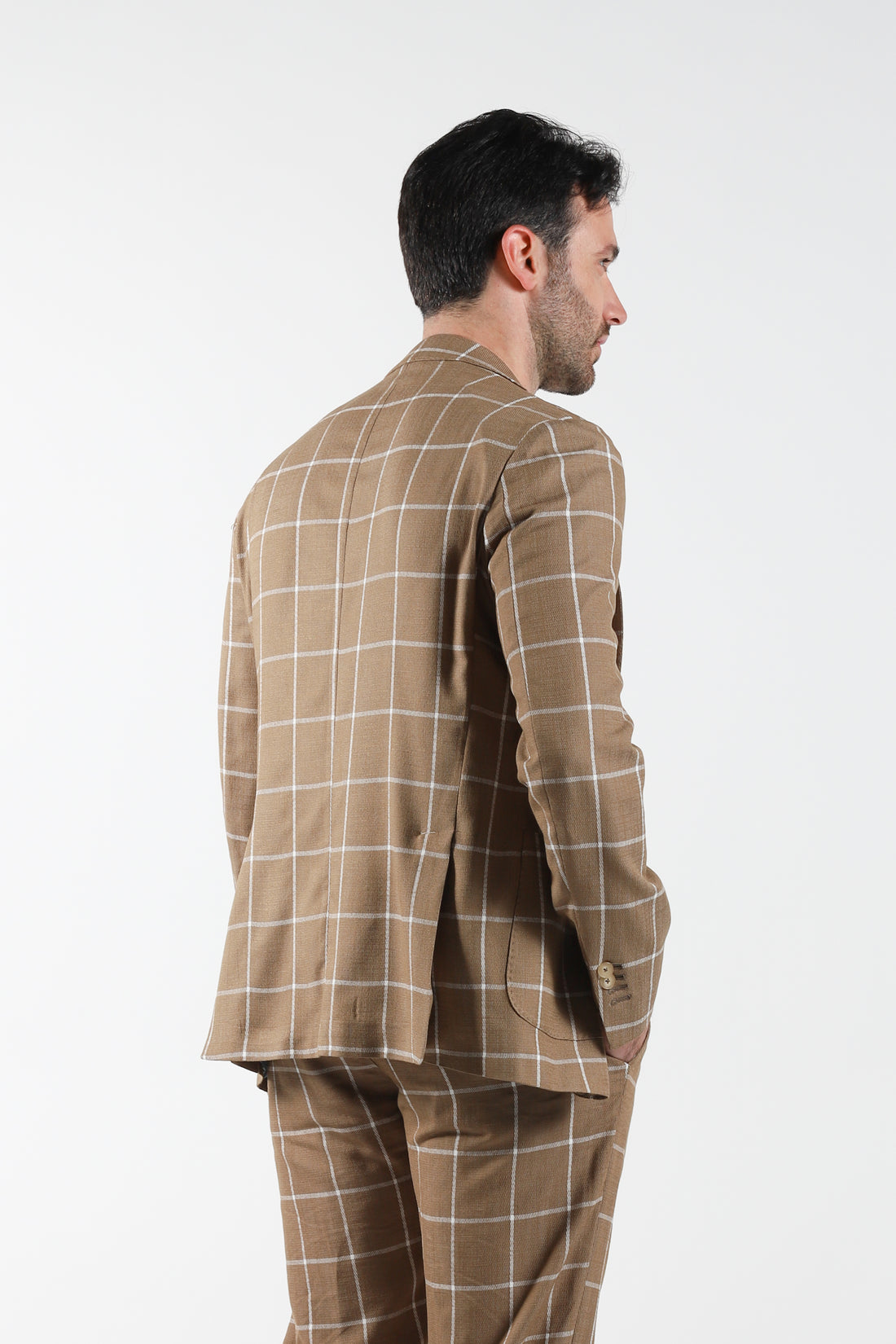 Single-breasted squared jacket with patch pockets - Beige